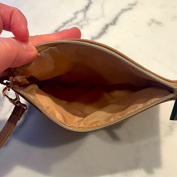 NWOT vegan leather Eminence cosmetic or carrying pouch, w/Wrist strap 7”W x 5”H. - Picture 3 of 4